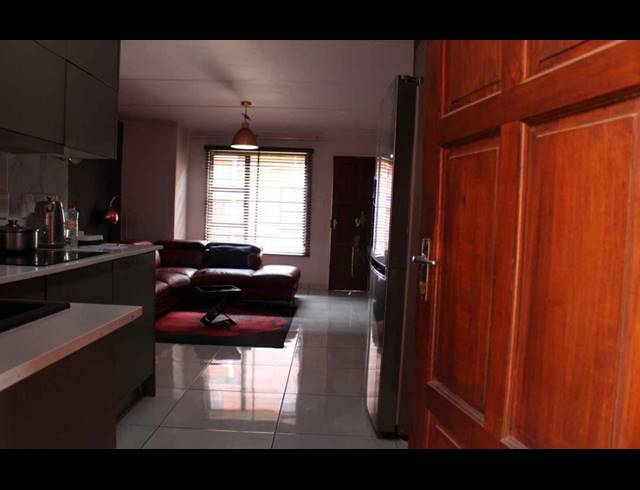 2 BEDROOM TOWNHOUSE FOR SALE IN ALBERTSDAL